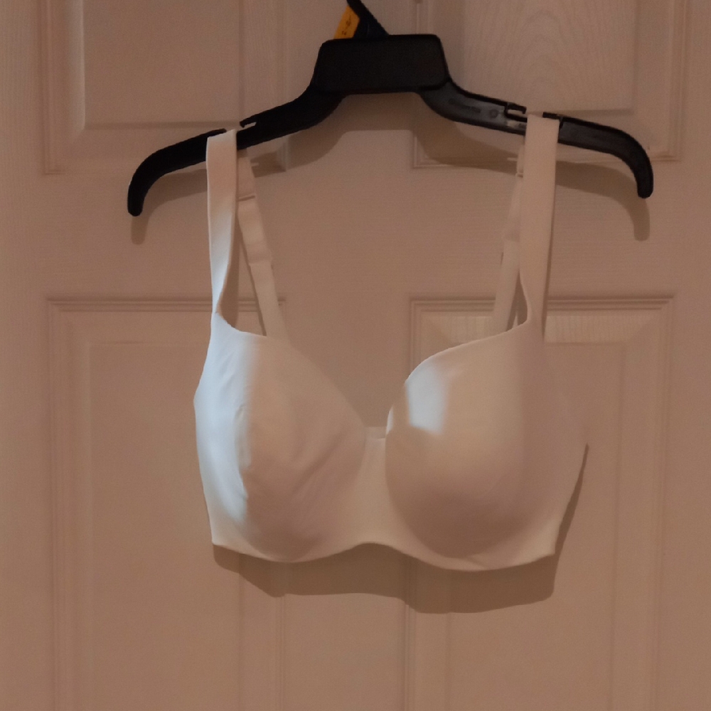Ambrielle White Underwire Bra Size 36DDD